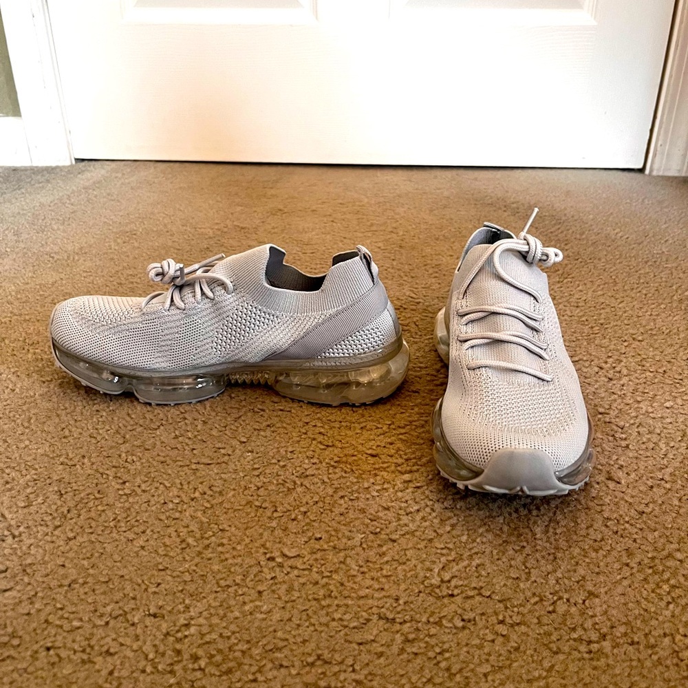 Never worn